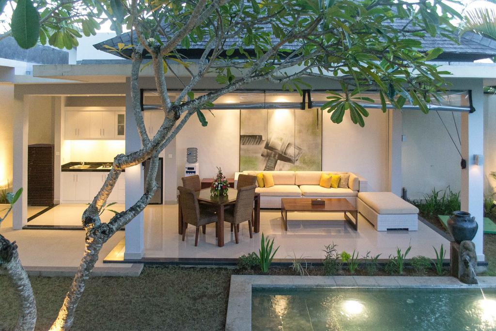 Villa Seratus Jimbaran Buitenkant foto
